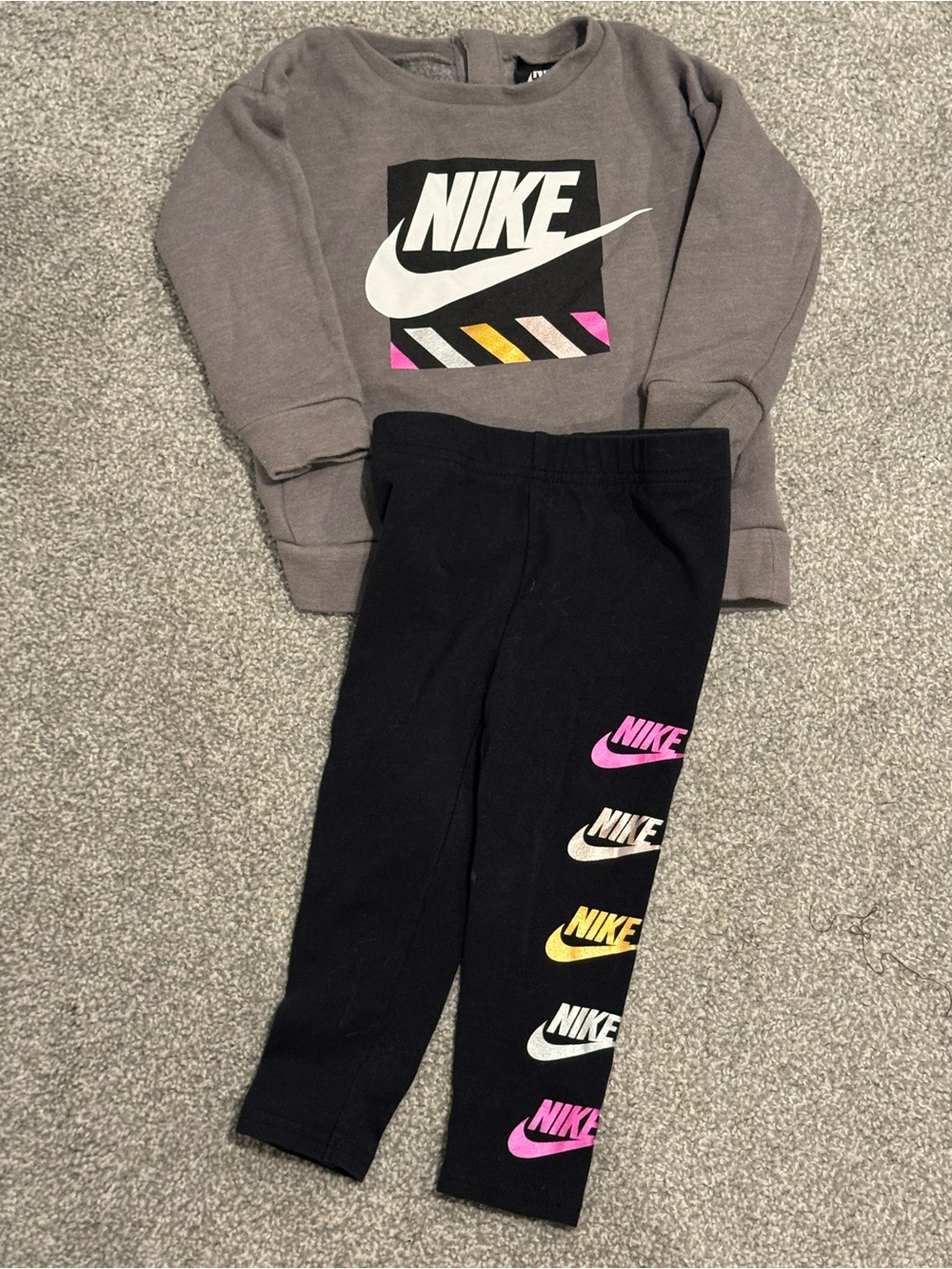 Nike Baby Girls Leggings & Sweat Shirt Outfit Set Size 18M